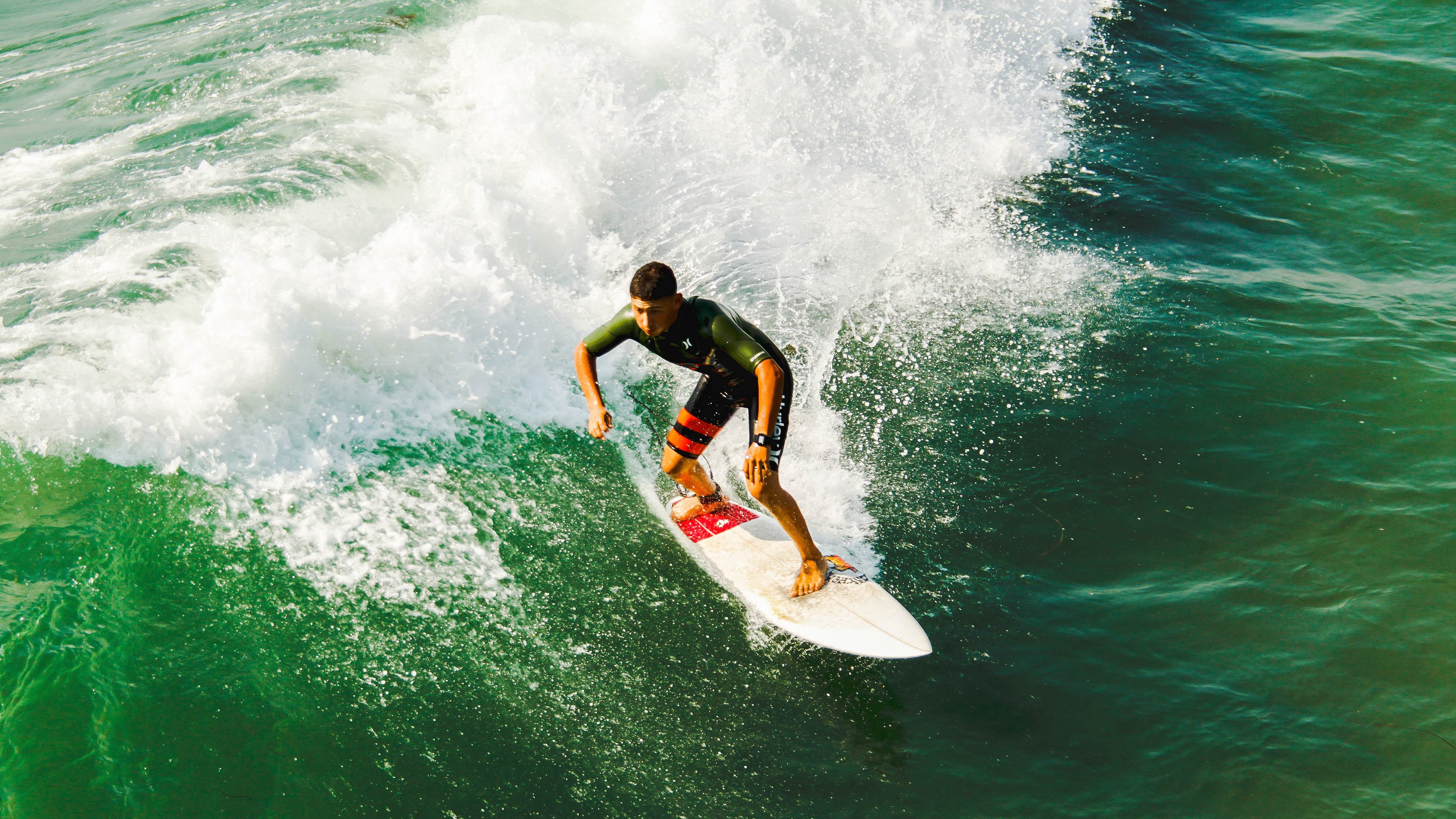 字母哥关键封盖定乾坤，湖人强压火箭显冠军底蕴
