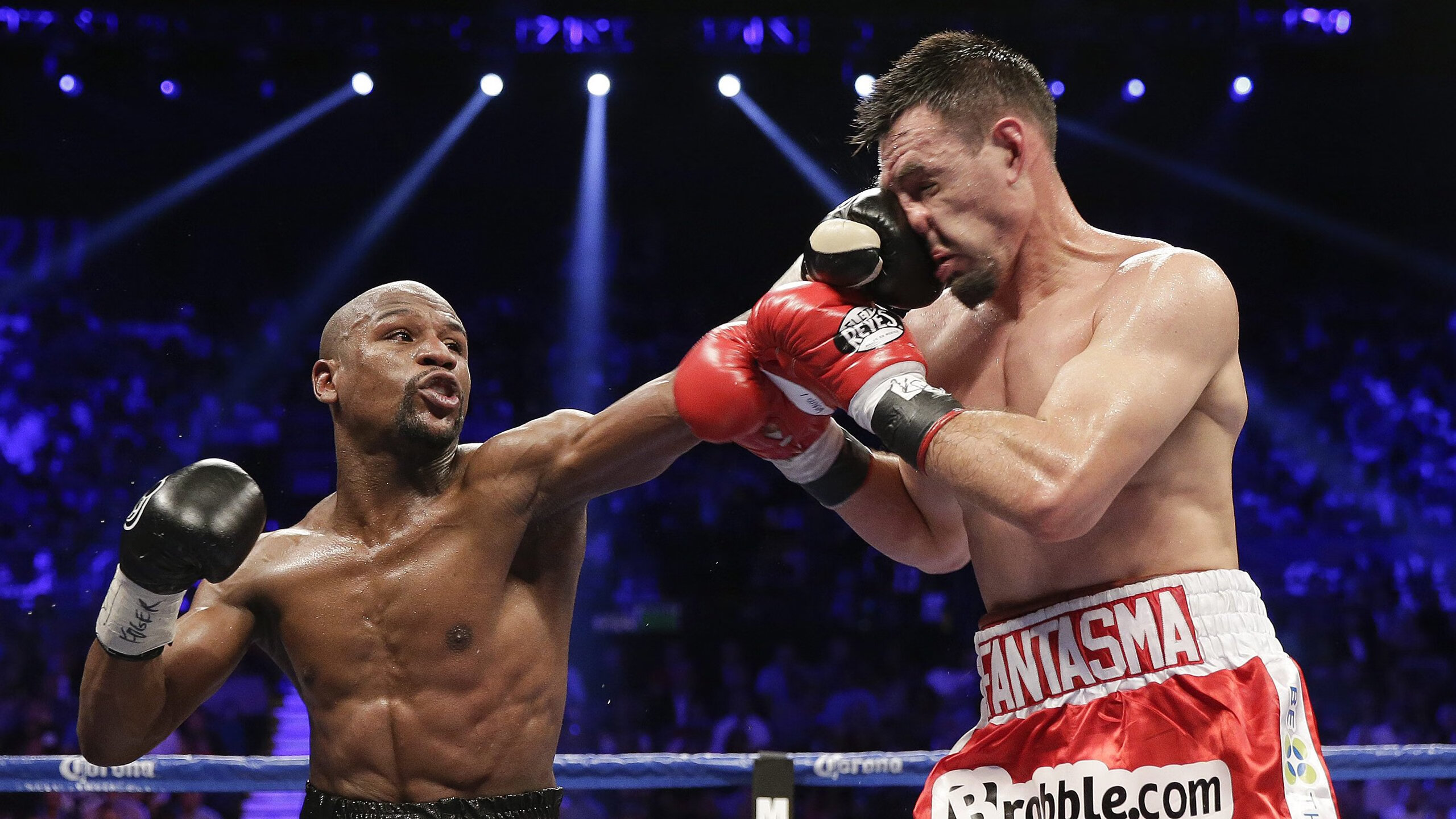 赛道逆袭，周冠宇关键制胜，梅赛德斯翻盘红牛车队